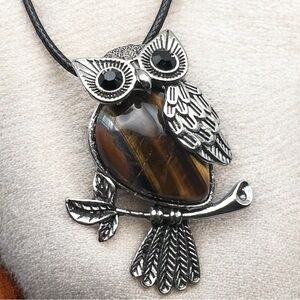 New Large Tigers Eye Gemstone Owl Silver Tone Pendant Necklace with Cord